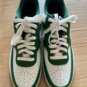 Nike Green and White women’s Sneakers